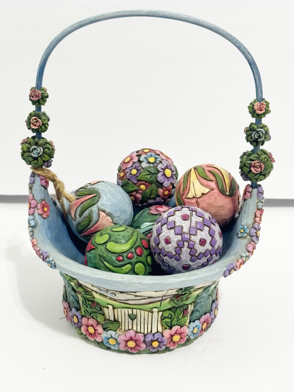 NWT
Jim Shore Heartwood Creek “Blossoms of Spring” basket 2007 w/ 7 balls